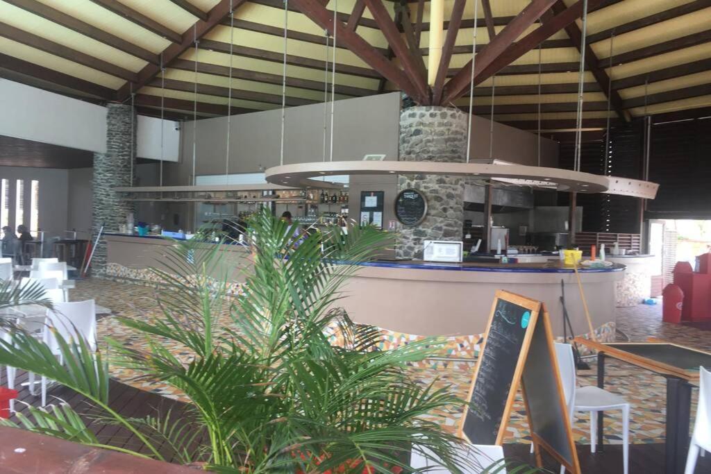 Superbe studio supérieur neuf avec balcon Saint-Francois (Grande-Terre) Extérieur photo
